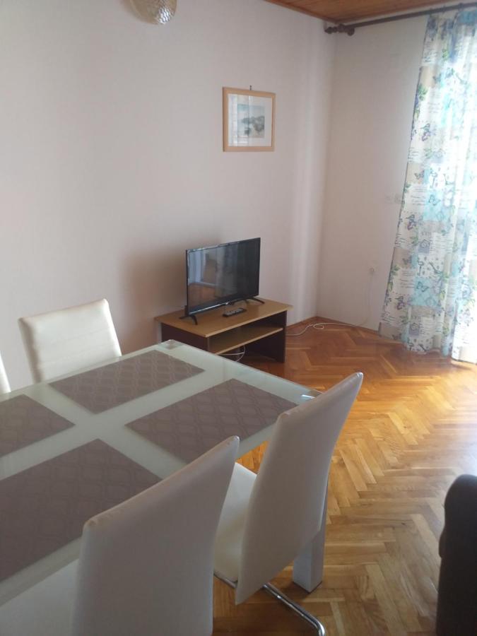 Guest House Silvia Rab Town Esterno foto