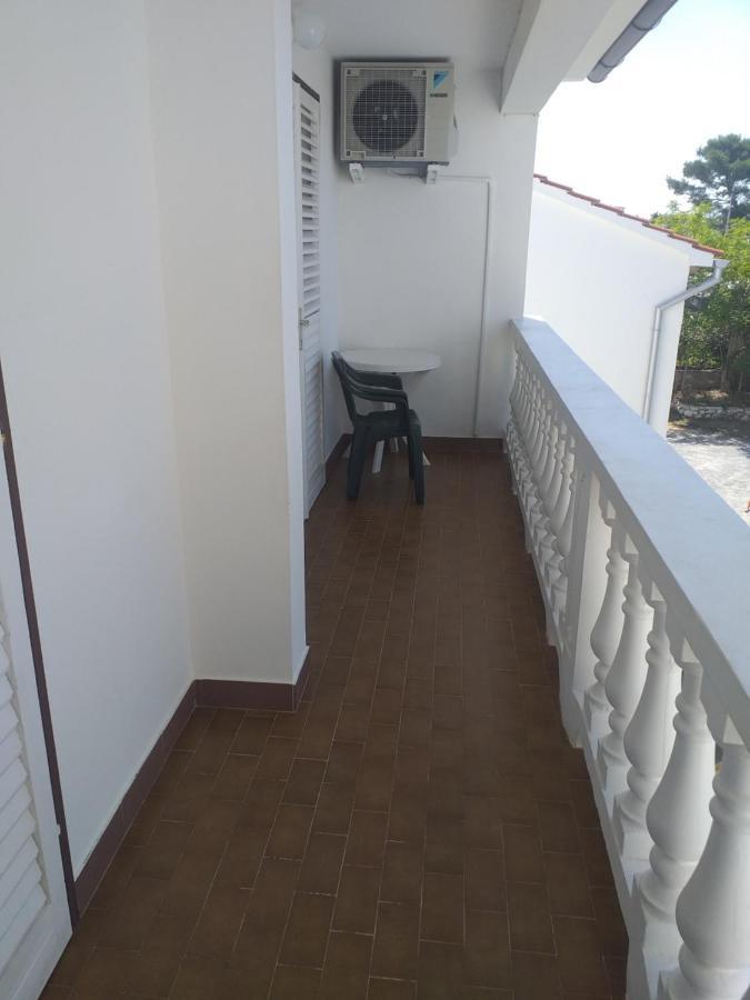 Guest House Silvia Rab Town Esterno foto